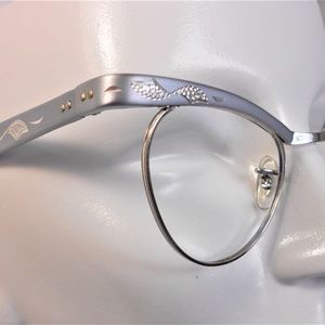 VINTAGE US OPTICAL ALUM 44 1/10 12K WHITE GOLD FIL